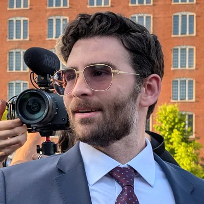 Hasan Piker, Related people
