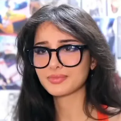 SSSniperWolf, Related people
