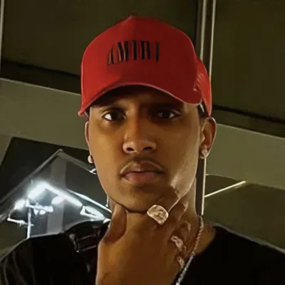Silky, Related people