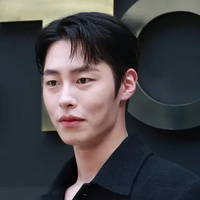 Lee Jae-wook, Related people