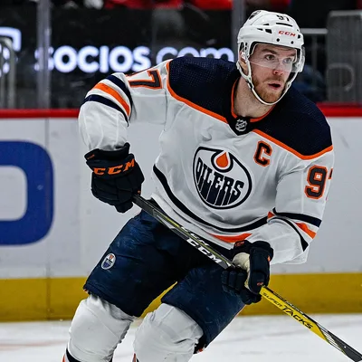 Connor McDavid, Related people