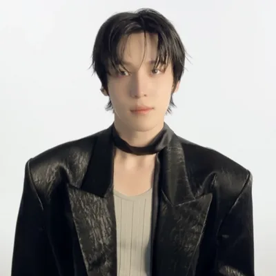 Yunho, Related people