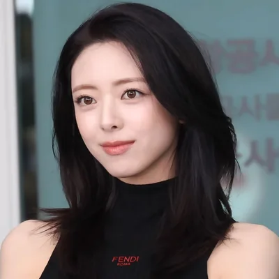 Yuna, Related people