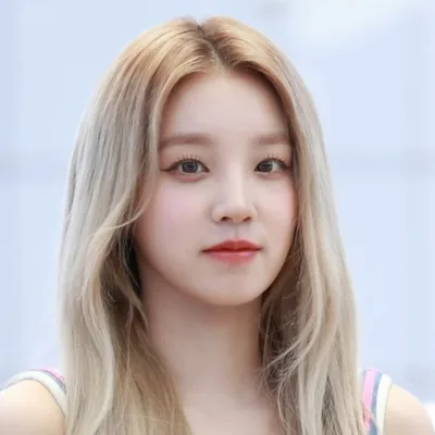 Yuqi, Related people