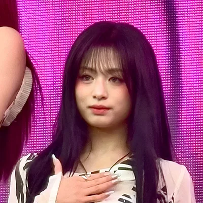 Ahyeon, Related people