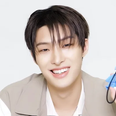 Mingi, Related people